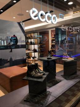 ECCO SHOES<br/>QVB Sydney - Geoform Design Architects